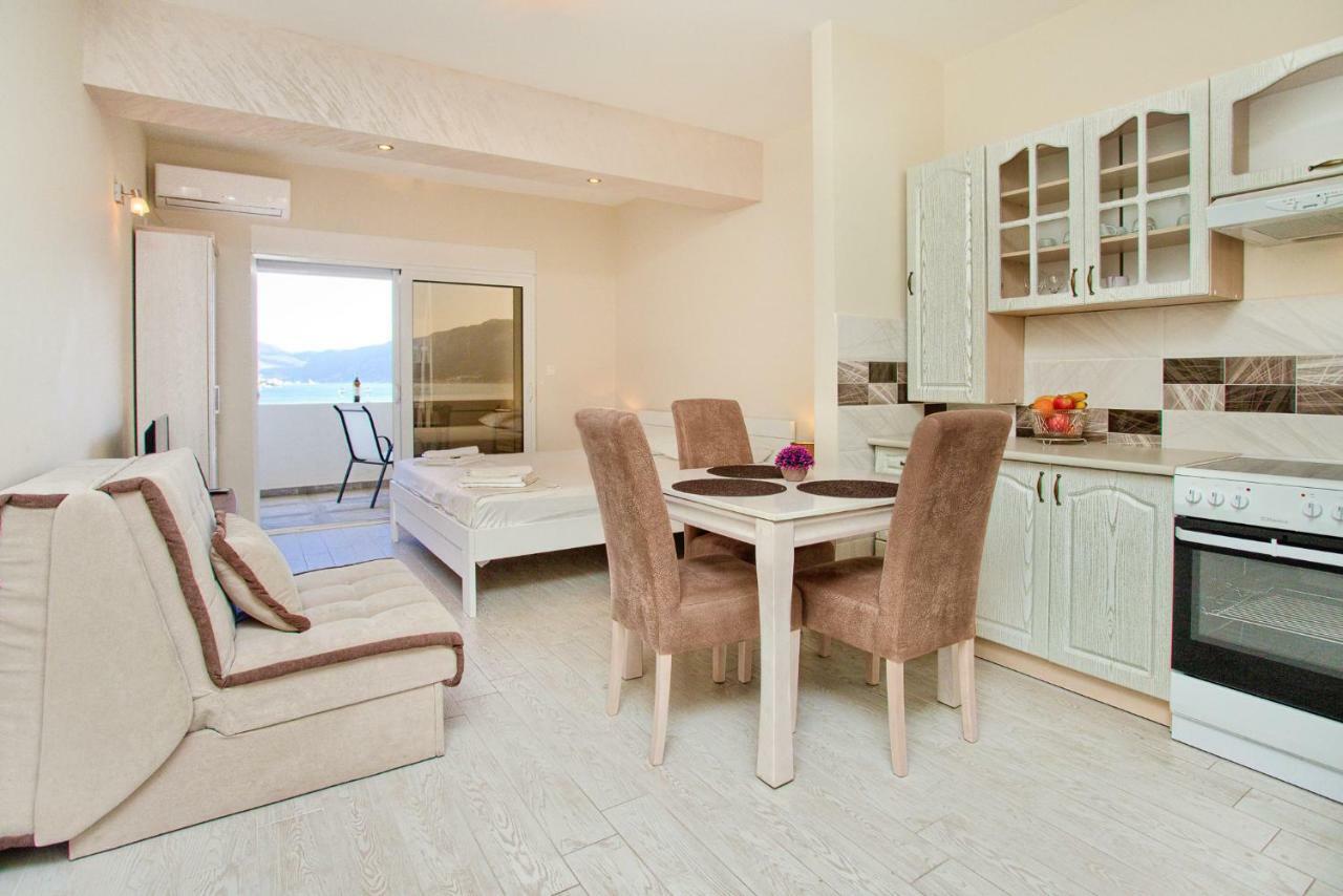 Sea Star Luxury Apartment Kotor Exterior photo